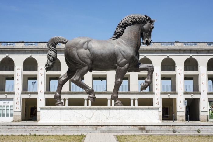 Standbeeld van het paard van Leonardo Da Vinci in Milaan Standbeeld van het paard van Leonardo Da Vinci in Milaan